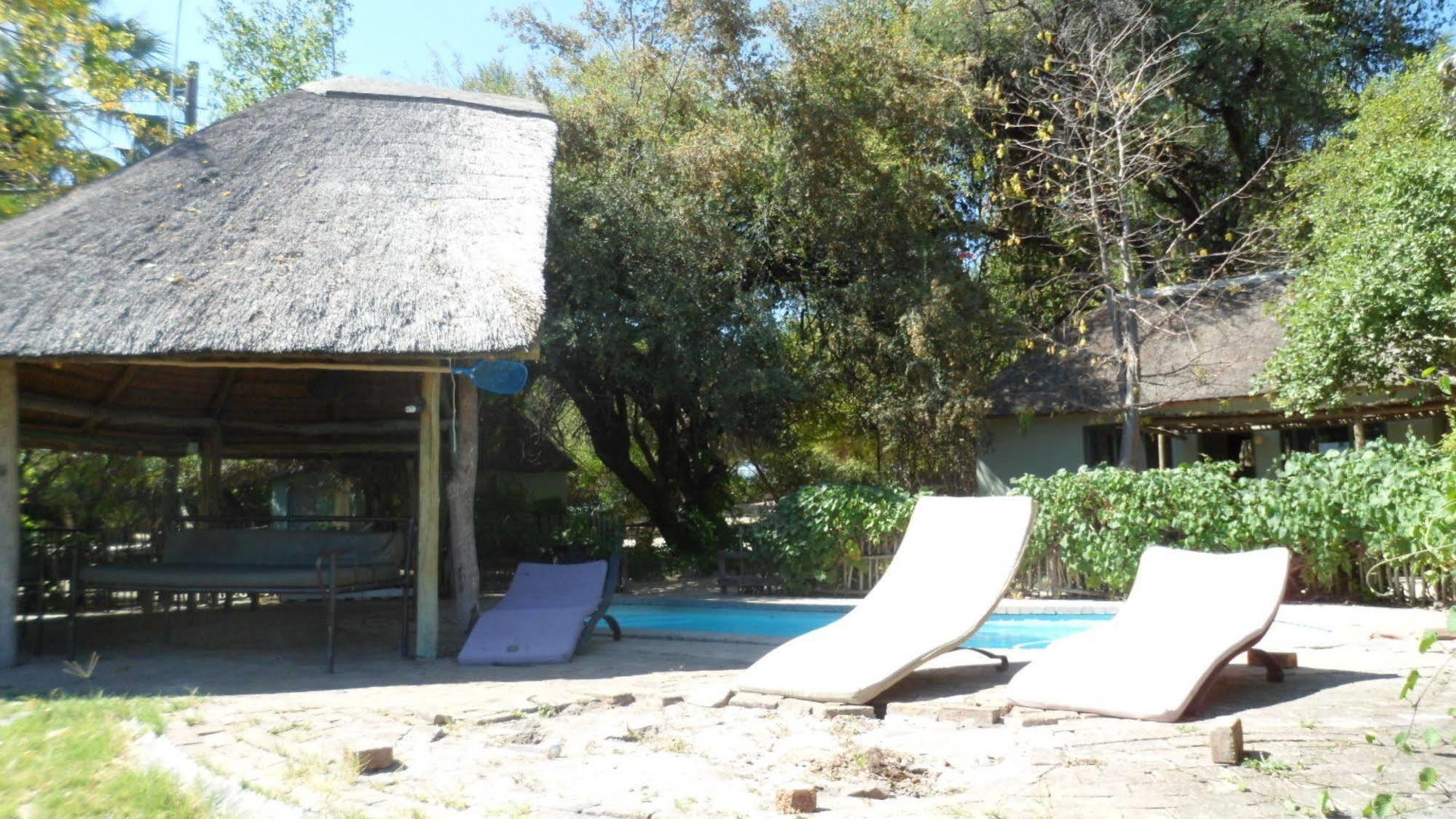 Okavango River Lodge Maun Exteriör bild